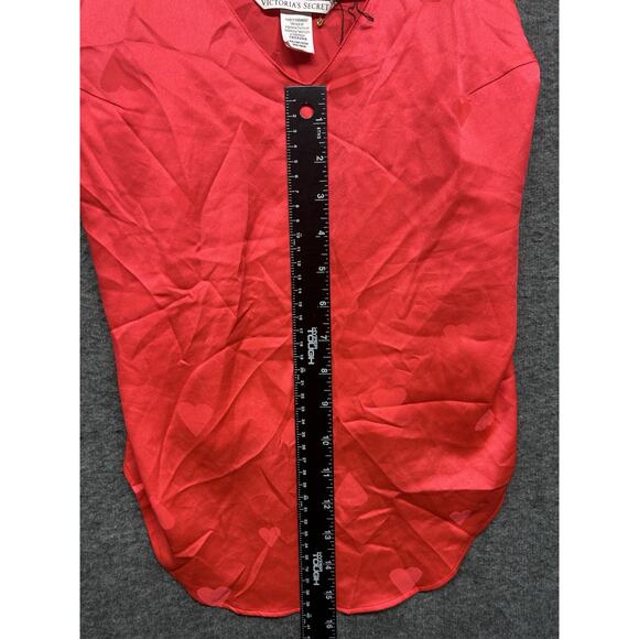 Victoria’s Secret Red Satin Woman’s Size XS Hearts All Over Sleepwear - Picture 4 of 6